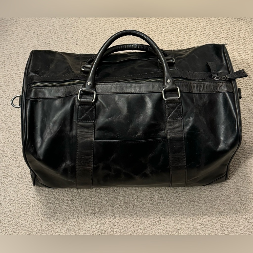🖤 Wilsons Leather NWOT distressed leather duffel bag